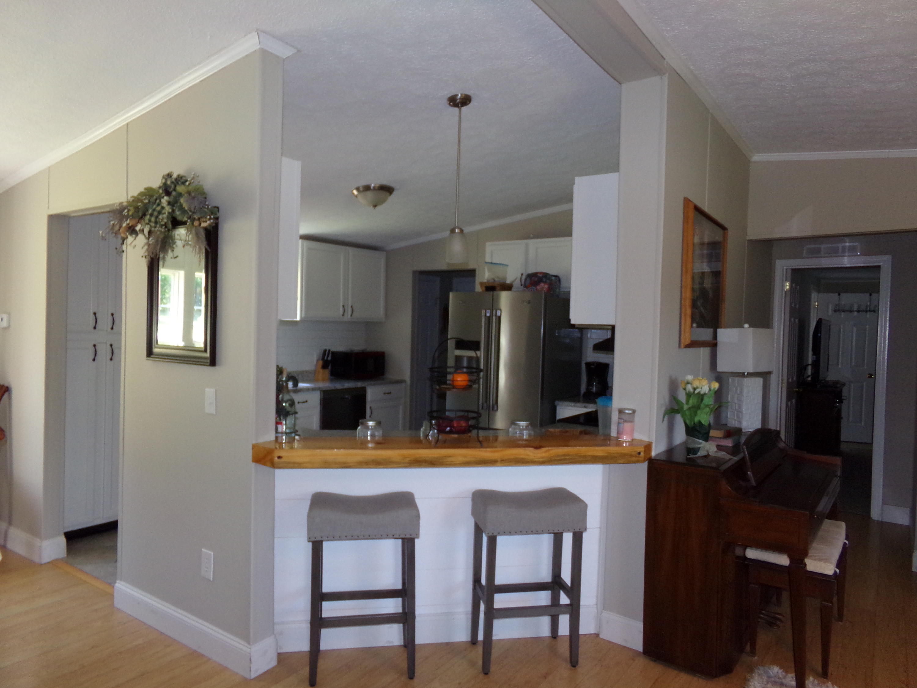 1120 Ridgeview Road Maryville, TN 37801 - Photo 15 of 29 breakfast bar