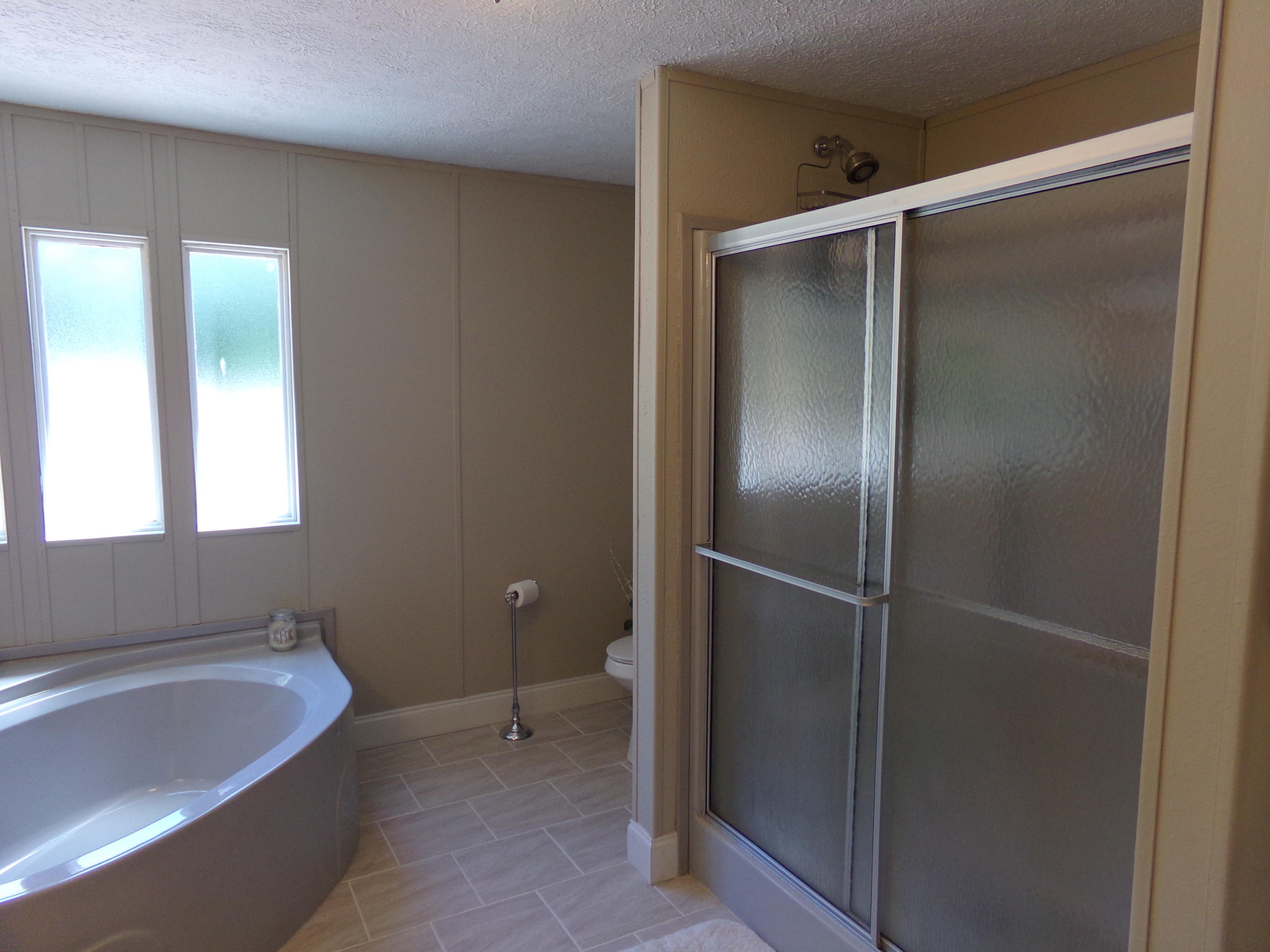 1120 Ridgeview Road Maryville, TN 37801 - Photo 22 of 29 master bath