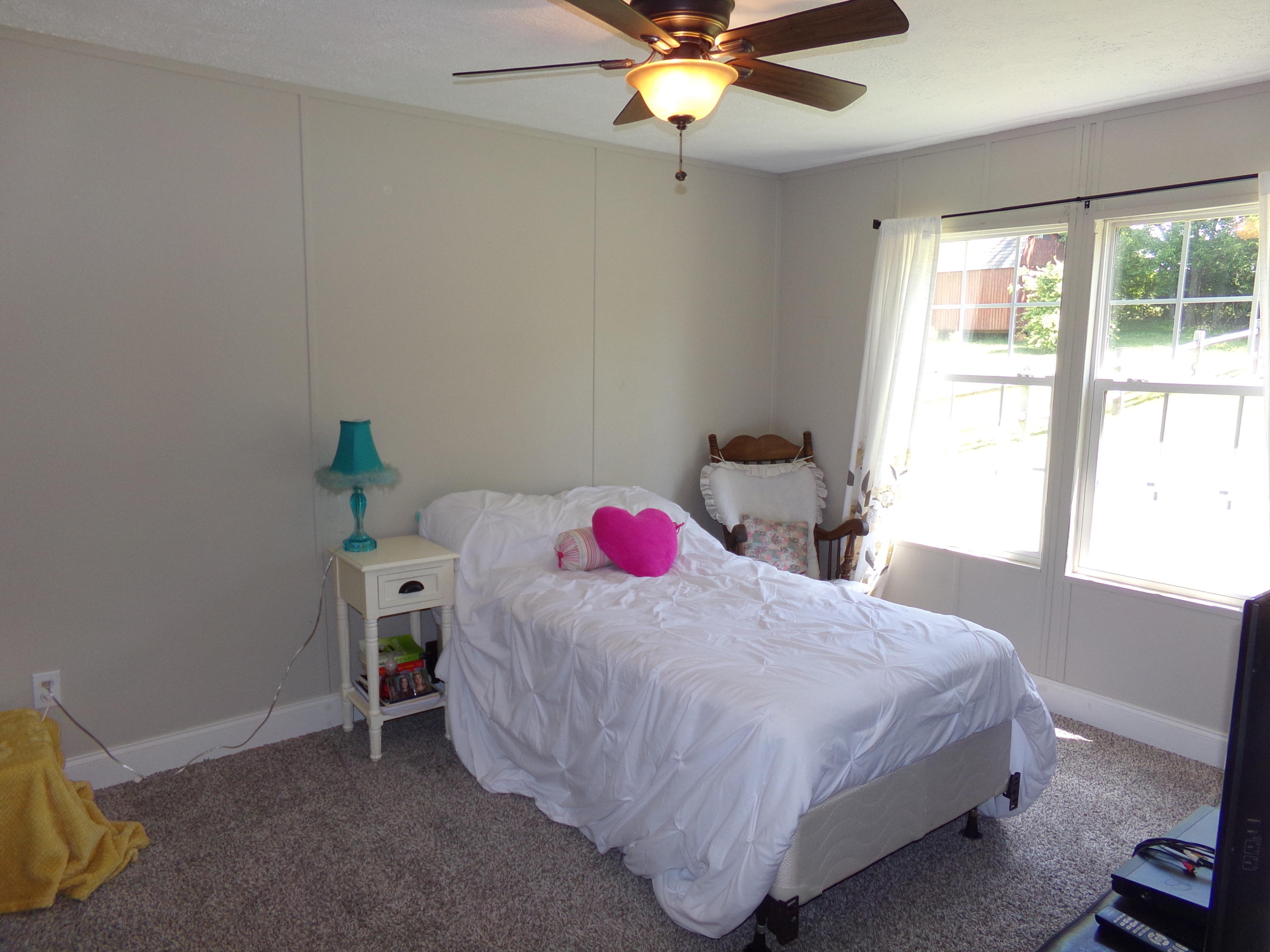 1120 Ridgeview Road Maryville, TN 37801 - Photo 25 of 29 guest room