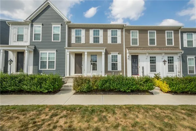 $389,900 | 2013 Ashton Row, Bridgeville, PA 15017