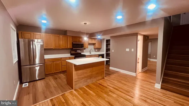 $424,900 | 14875 Cherrydale Drive, Woodbridge, VA 22193