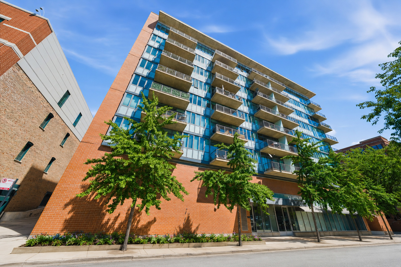 321 South Sangamon Street, Unit 908 Chicago, IL 60607 - Photo 1 of 20 Gallery Image 1