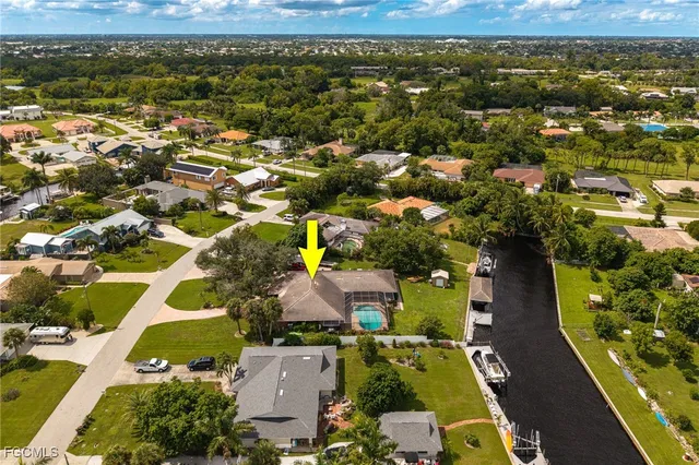 $699,000 | 1860 Marina Circle, North Fort Myers, FL 33903