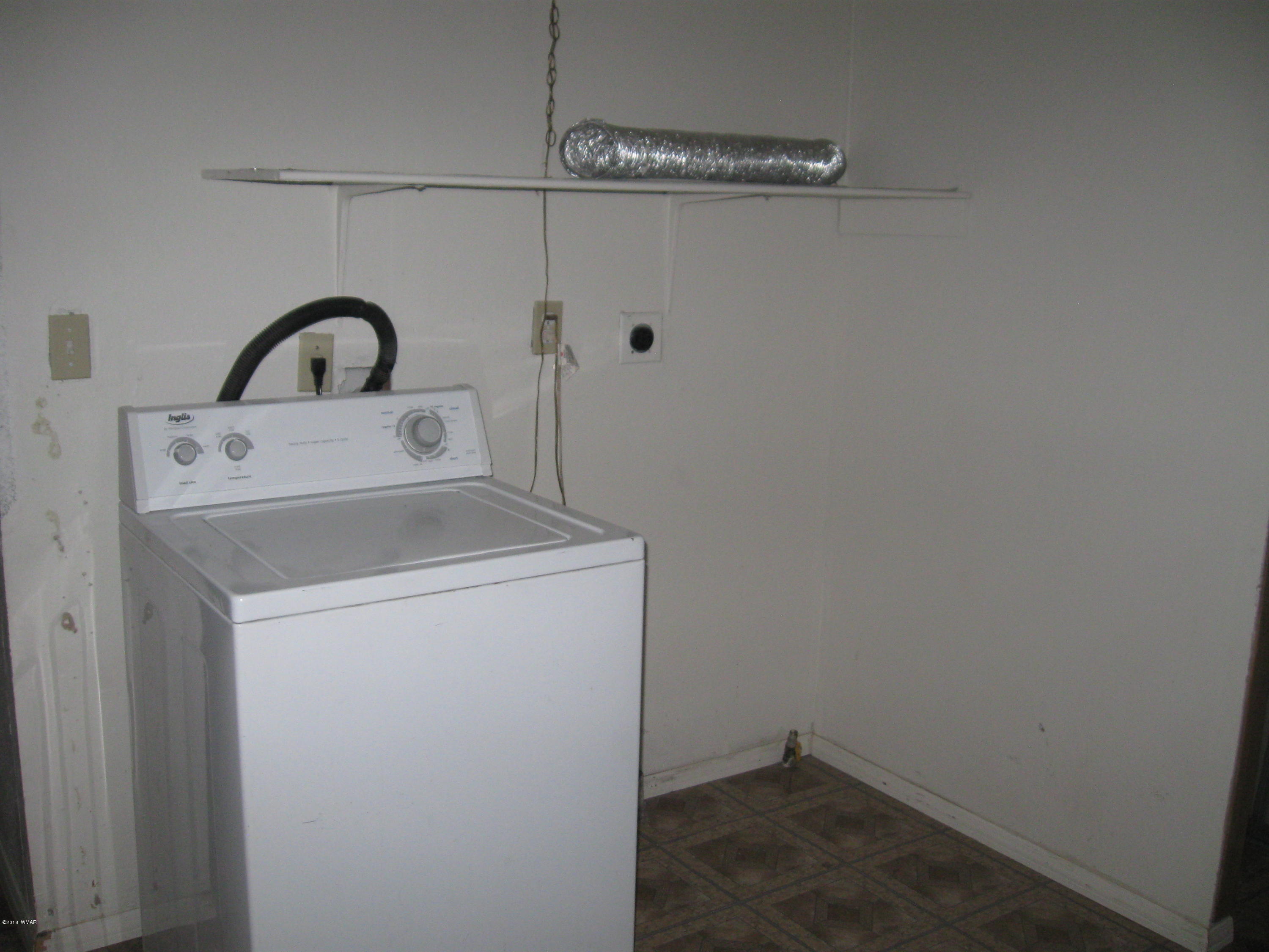 335 Pinedale Road Taylor, AZ 85939 - Photo 20 of 92 Gallery Image 20