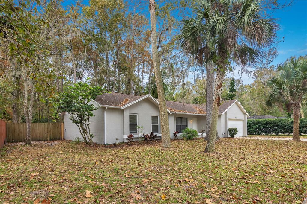 709 Sailfish Road Winter Springs, FL 32708 - Photo 3 of 28 a house with a outdoor space