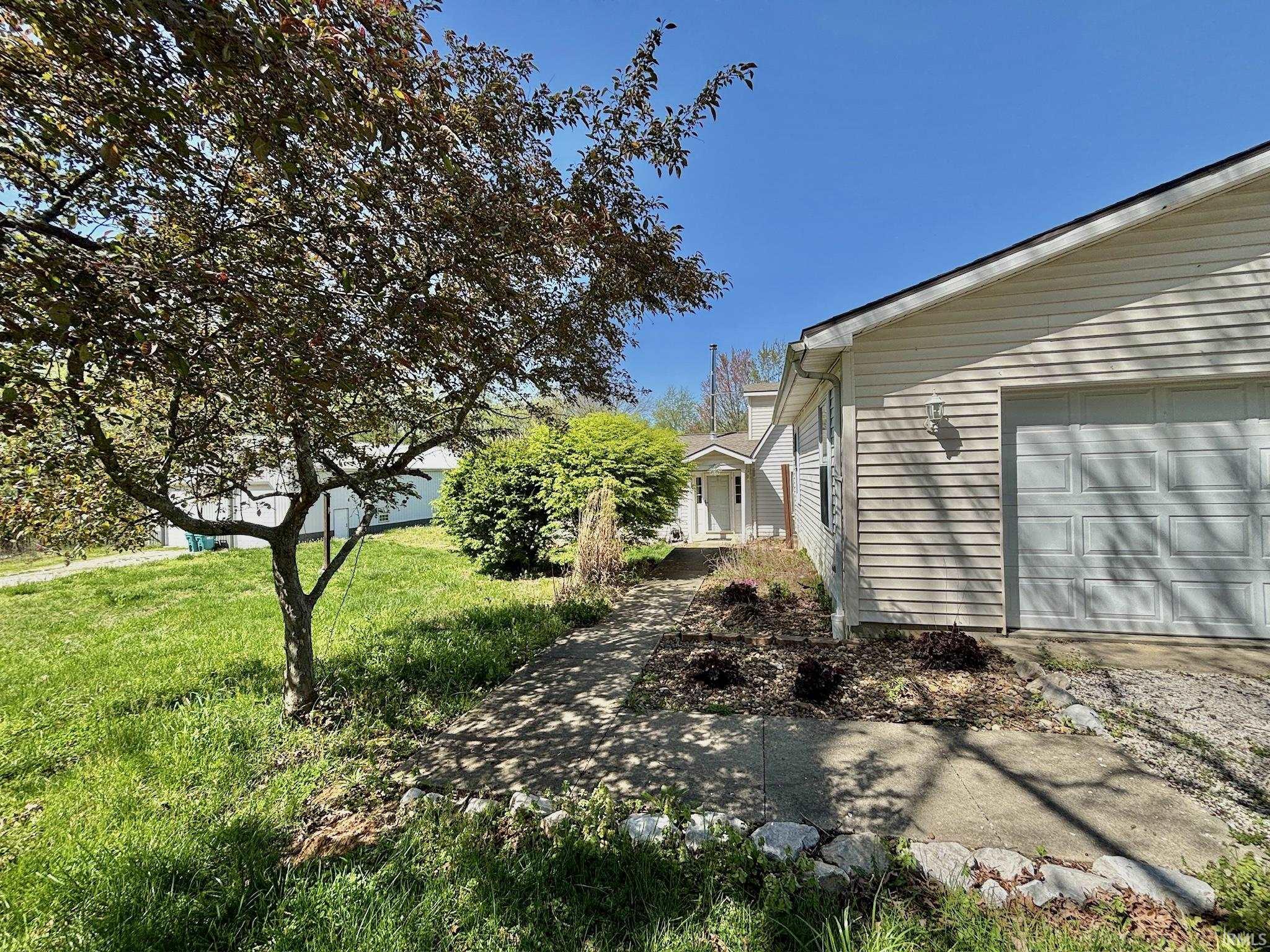 7122 Lauderdale Road Dale, IN 47523 - Photo 2 of 29 Gallery Image 2