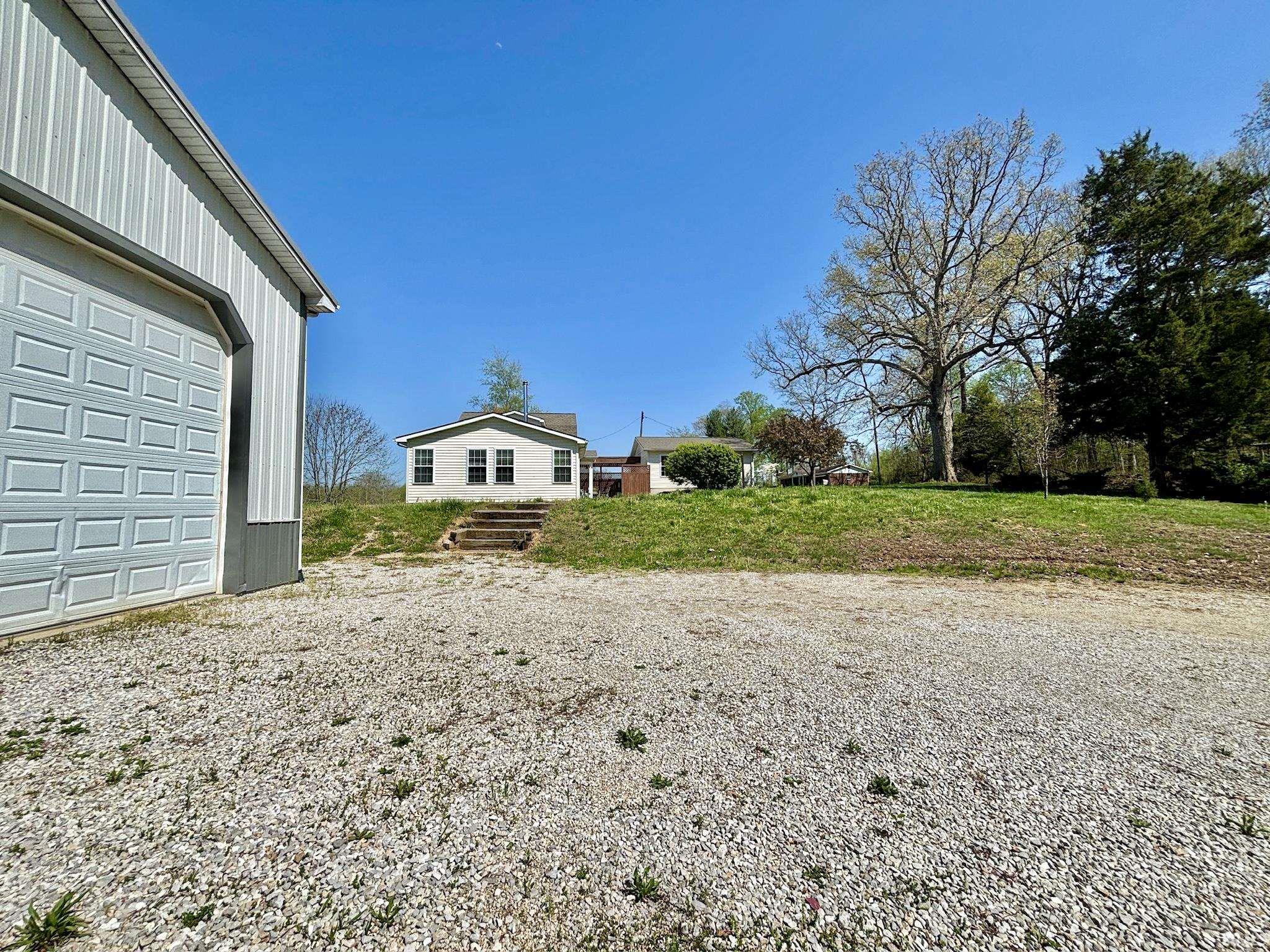 7122 Lauderdale Road Dale, IN 47523 - Photo 5 of 29 Gallery Image 5