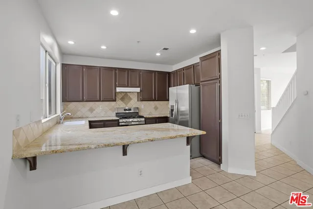 $3,950 | 16850 Merion Lane, Fontana, CA 92336