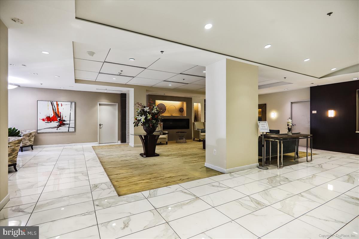 5101 River Road, Unit 1702 Bethesda, MD 20816 - Photo 5 of 25 Lobbu