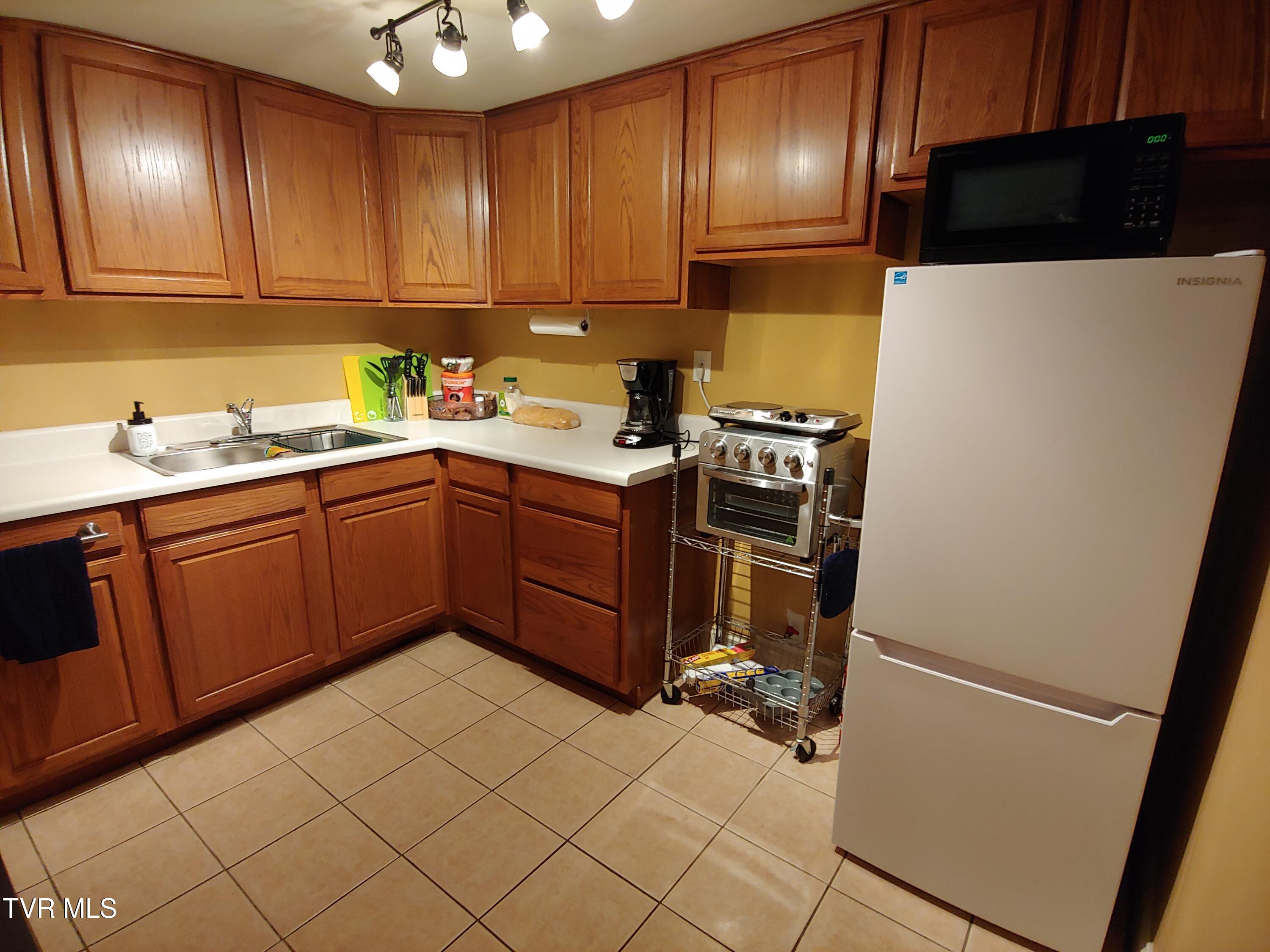 364 Max Jett Road Johnson City, TN 37601 - Photo 32 of 38 33