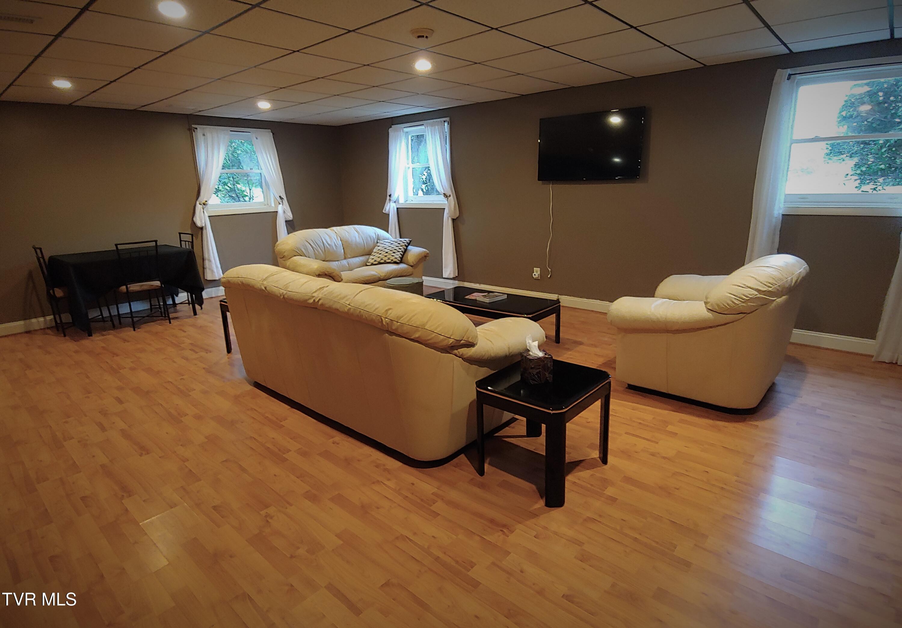 364 Max Jett Road Johnson City, TN 37601 - Photo 33 of 38 34