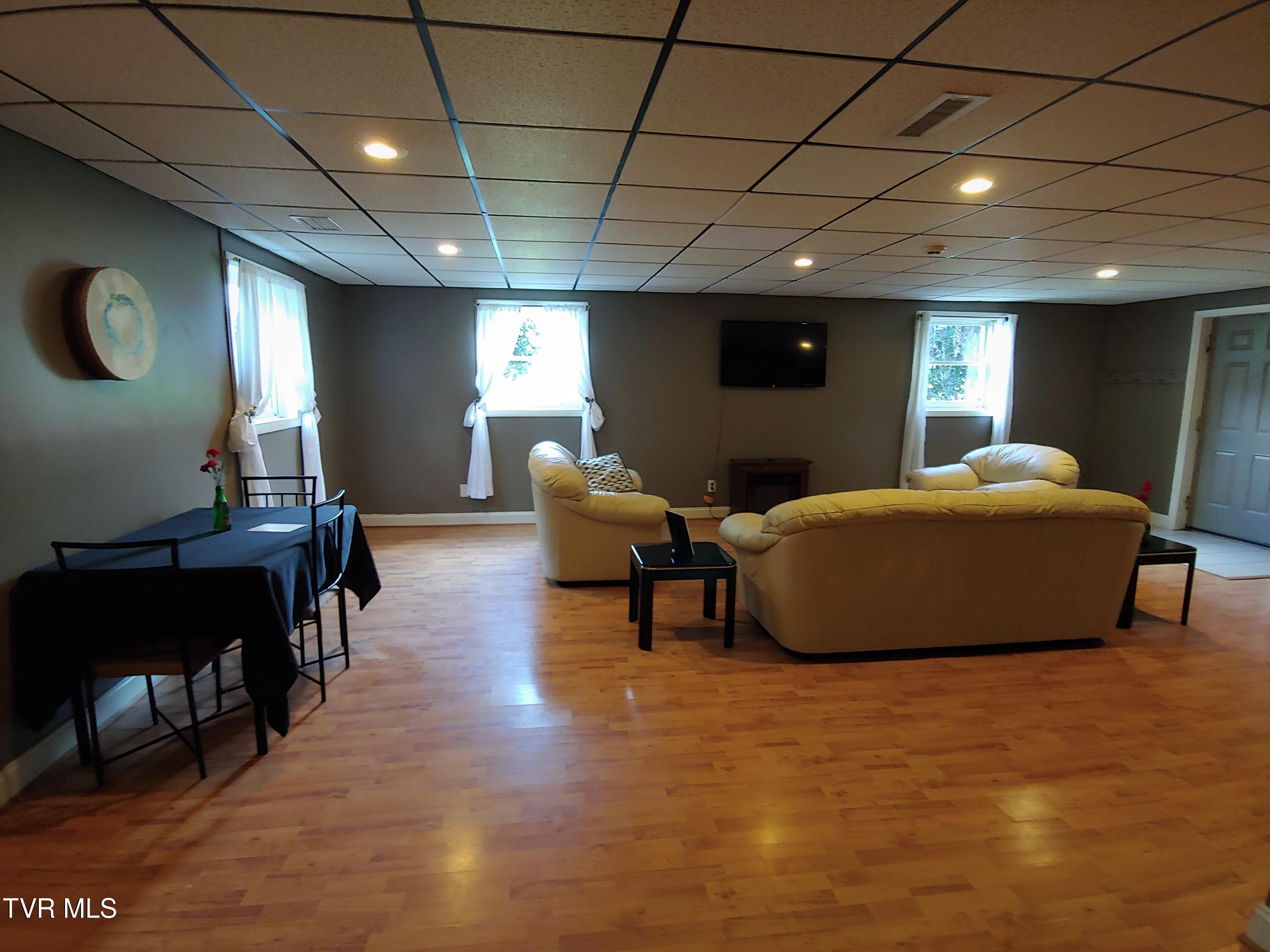 364 Max Jett Road Johnson City, TN 37601 - Photo 34 of 38 35