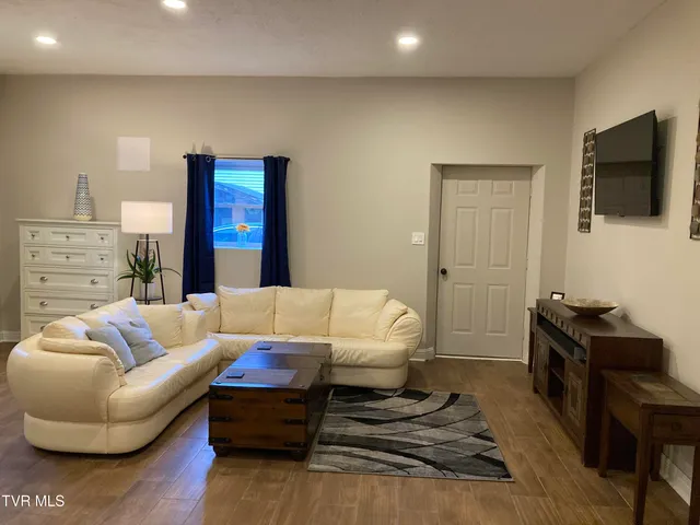 $550,000 | 364 Max Jett Road, Johnson City, TN 37601