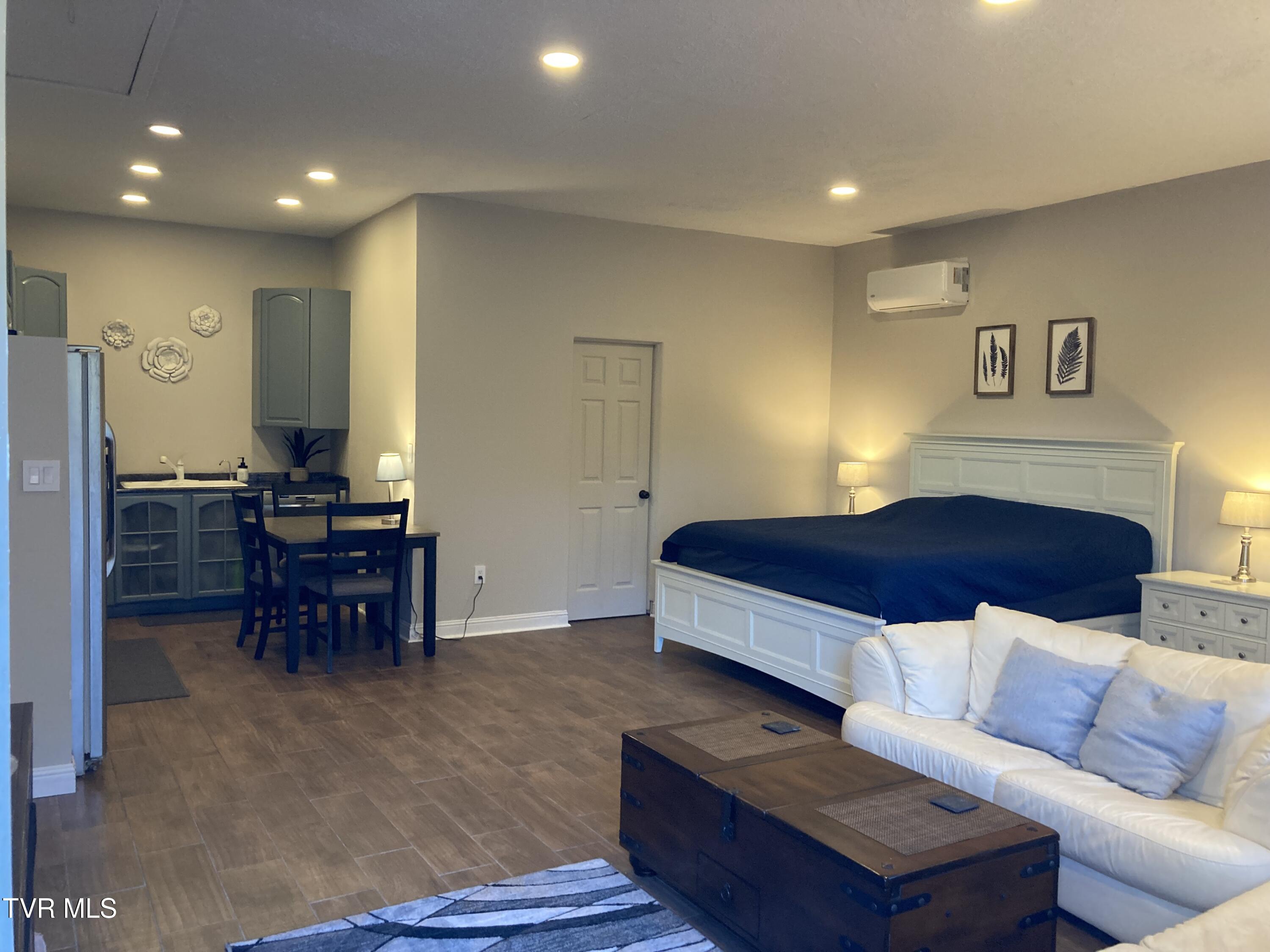 364 Max Jett Road Johnson City, TN 37601 - Photo 37 of 38 38