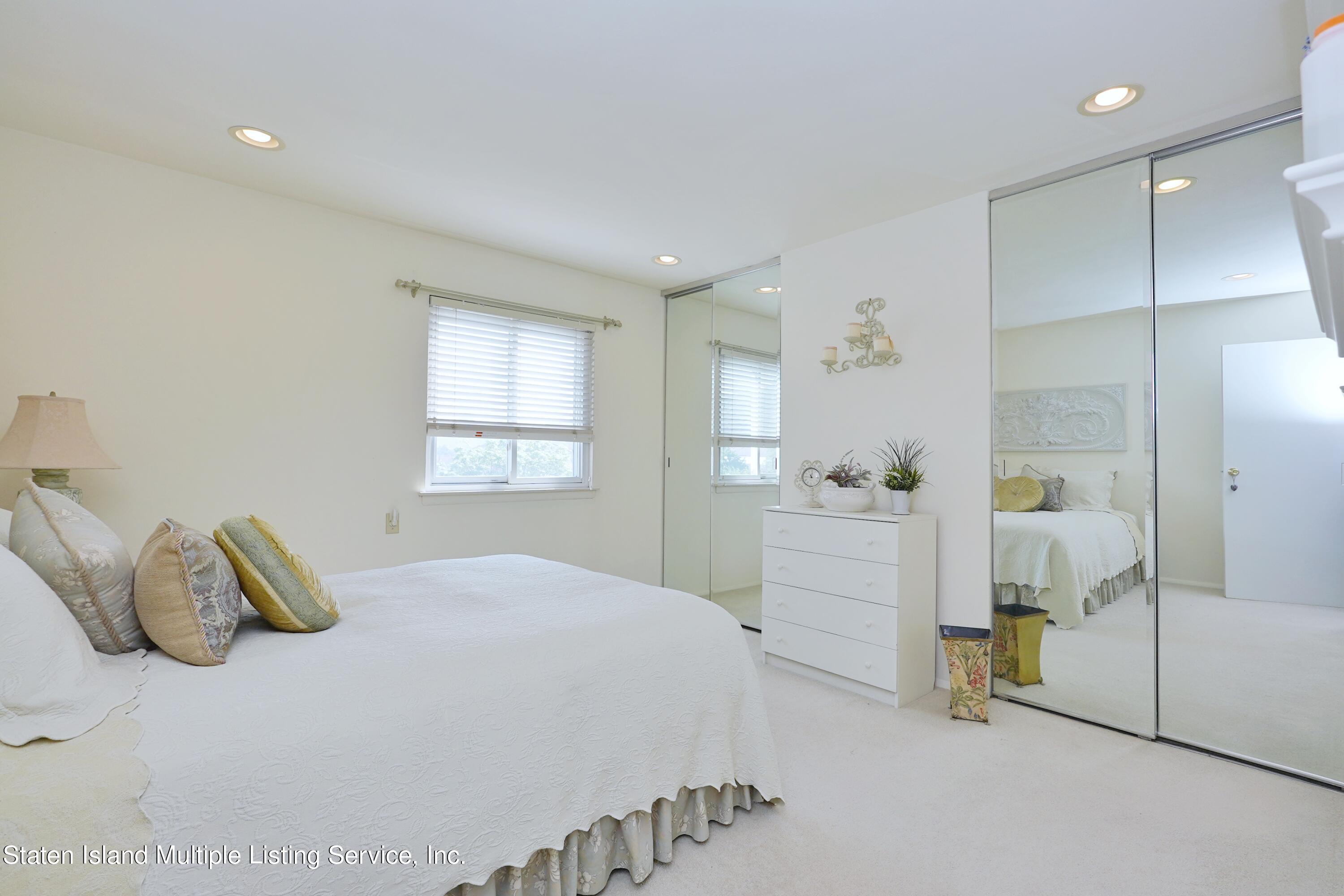 338 Timber Ridge Drive Staten Island, NY 10306 - Photo 20 of 28 Photo Dec 05 2022, 9 40 55 AM