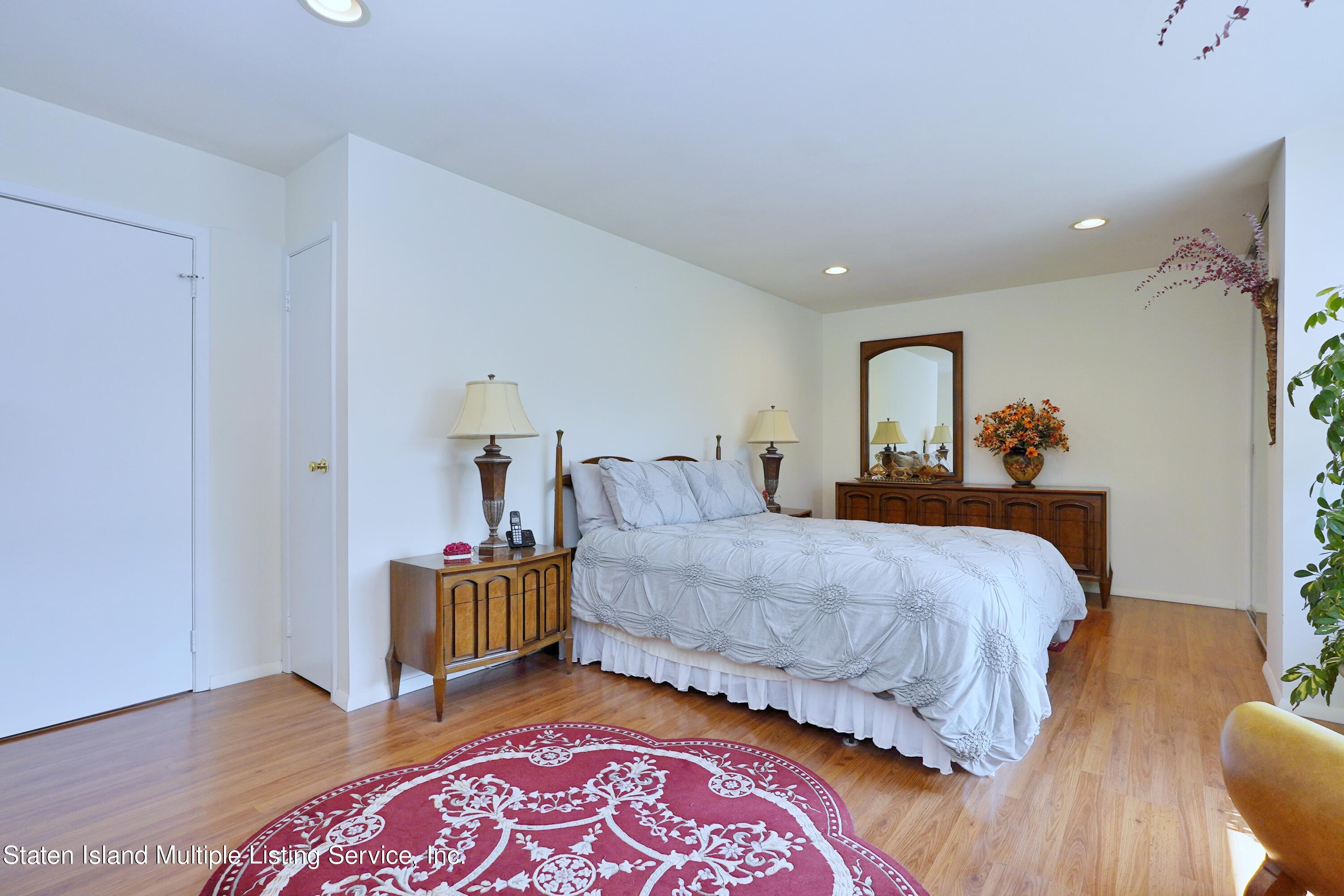 338 Timber Ridge Drive Staten Island, NY 10306 - Photo 23 of 28 Photo Dec 05 2022, 9 41 48 AM