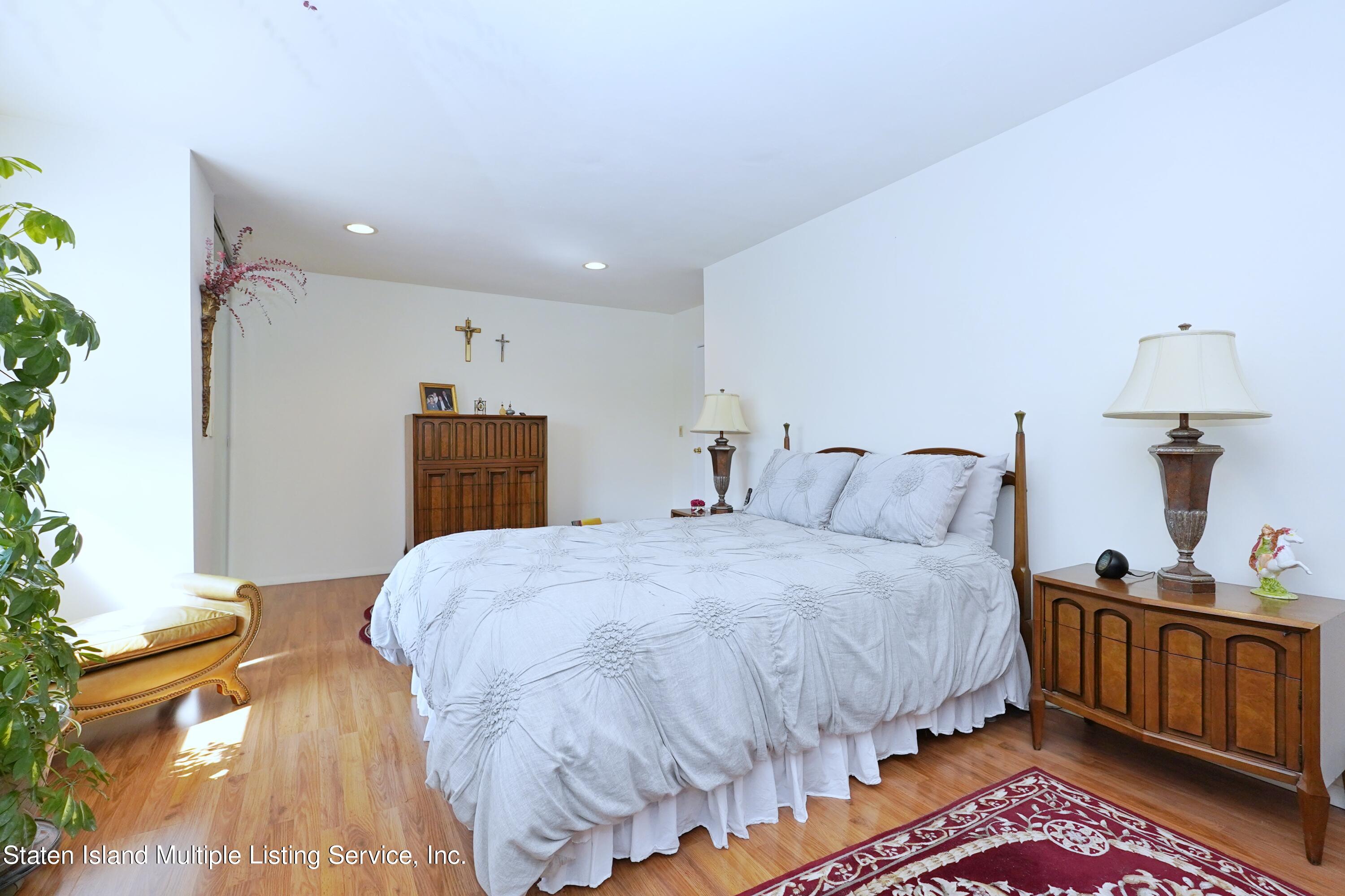 338 Timber Ridge Drive Staten Island, NY 10306 - Photo 24 of 28 Photo Dec 05 2022, 9 41 55 AM