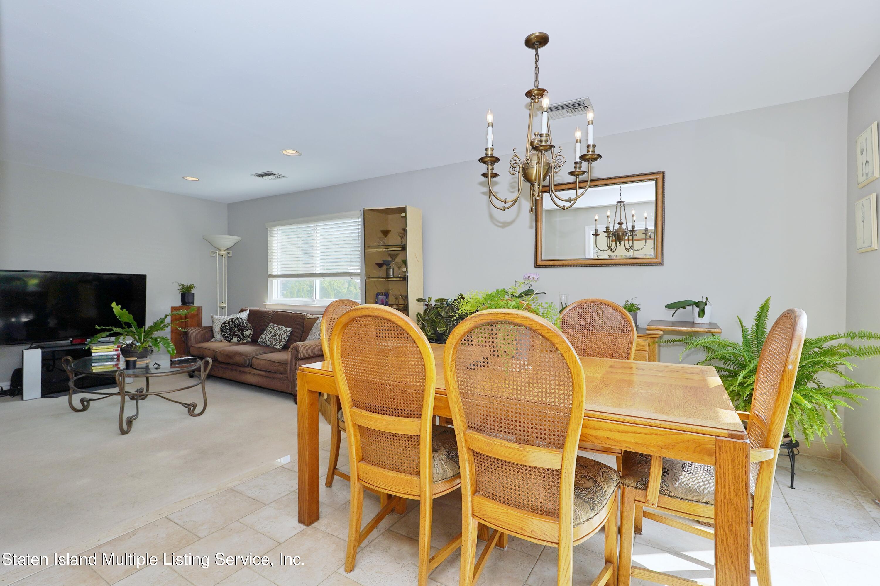 338 Timber Ridge Drive Staten Island, NY 10306 - Photo 7 of 28 Photo Dec 05 2022, 9 33 45 AM