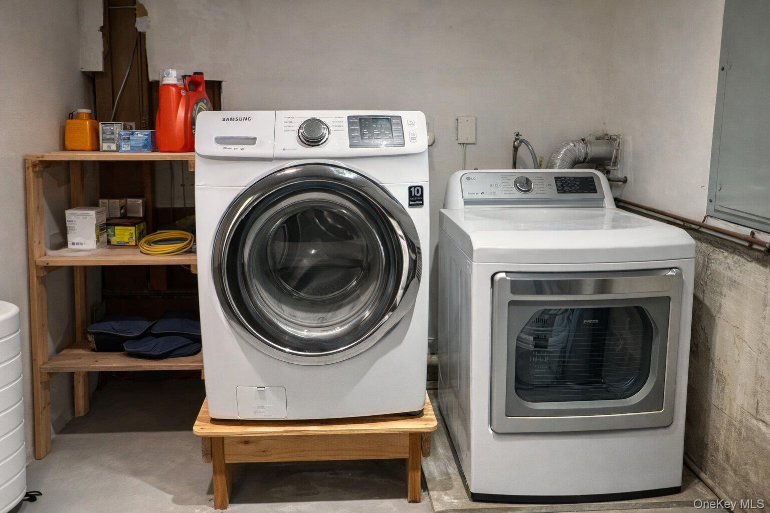 42 Shinbone Lane Commack, NY 11725 - Photo 19 of 23 a utility room with dryer and washer
