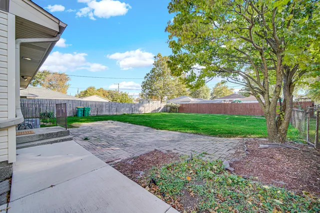 $285,000 | 7905 Jackson Avenue, Munster, IN 46321