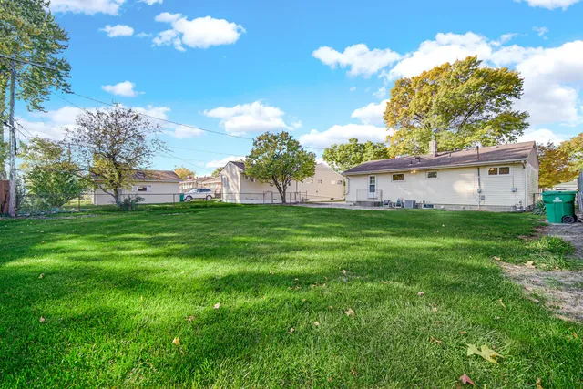 $285,000 | 7905 Jackson Avenue, Munster, IN 46321