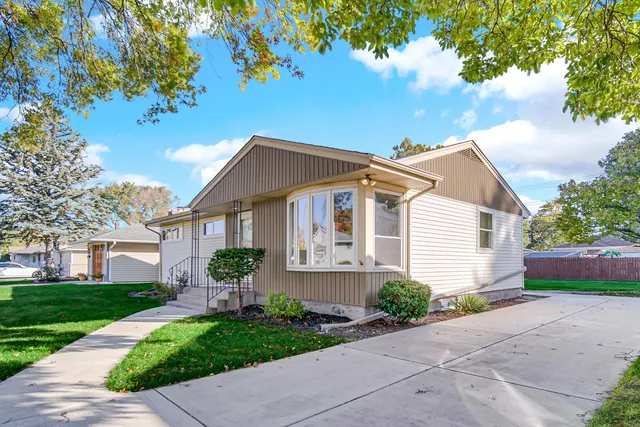 $285,000 | 7905 Jackson Avenue, Munster, IN 46321