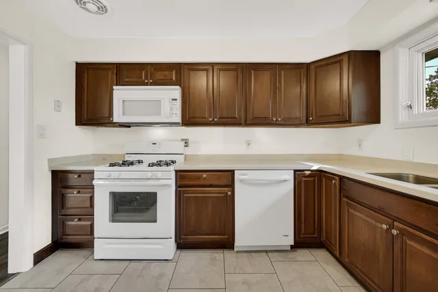 $285,000 | 7905 Jackson Avenue, Munster, IN 46321