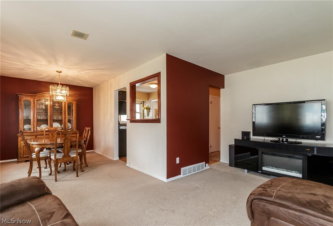 5089 Forest Road Mentor, OH 44060 - Photo 10 of 27 Gallery Image 10
