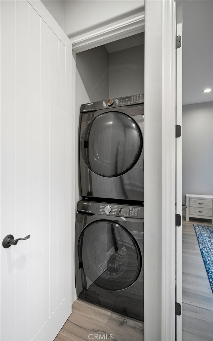 42339 Casa Verde Temecula, CA 92592 - Photo 38 of 59 a utility room with dryer and washer