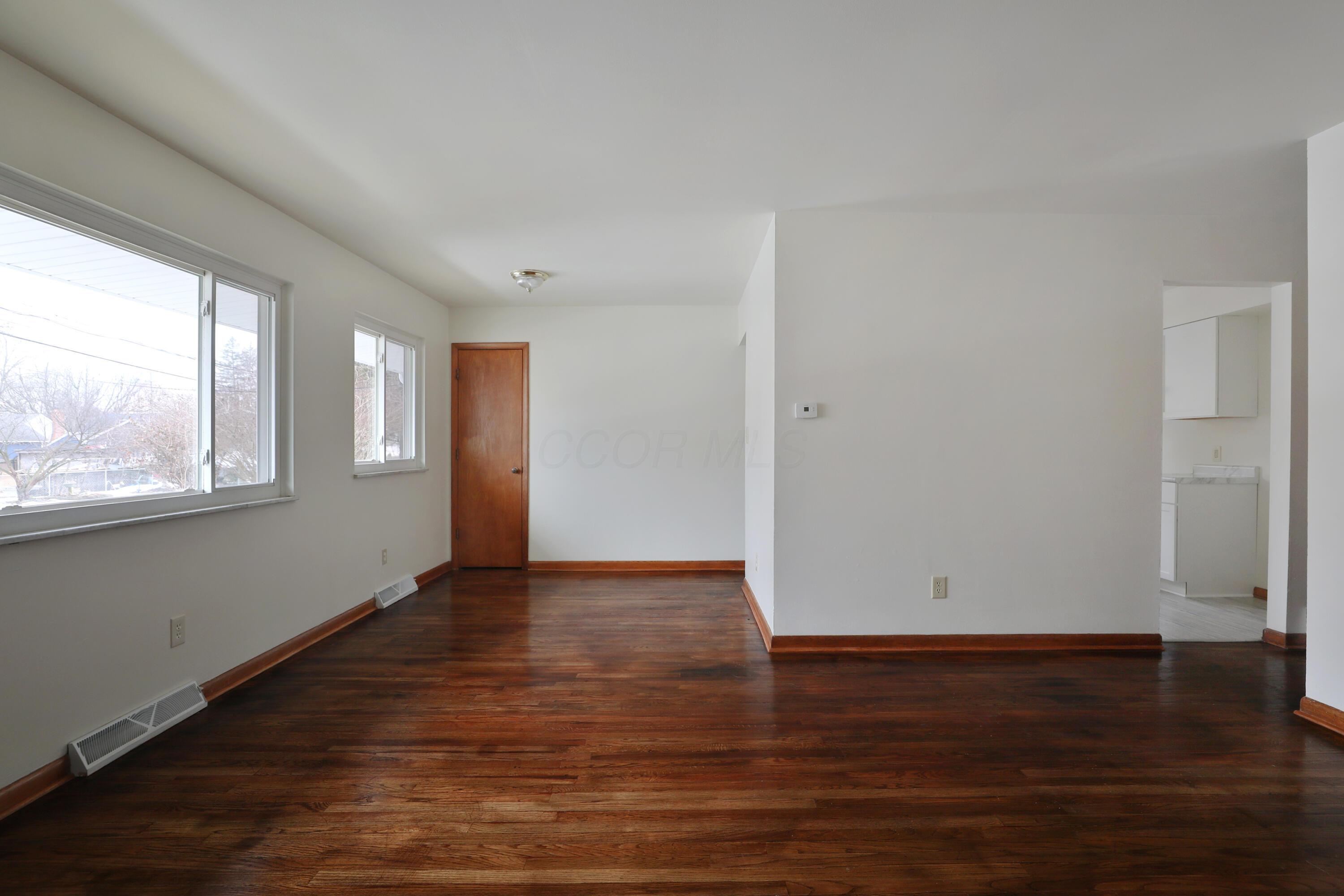 1046 Northridge Road Columbus, OH 43224 - Photo 8 of 36 1046-Northridge-07