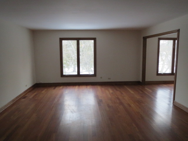 36W758 Oak Road St. Charles, IL 60175 - Photo 3 of 17