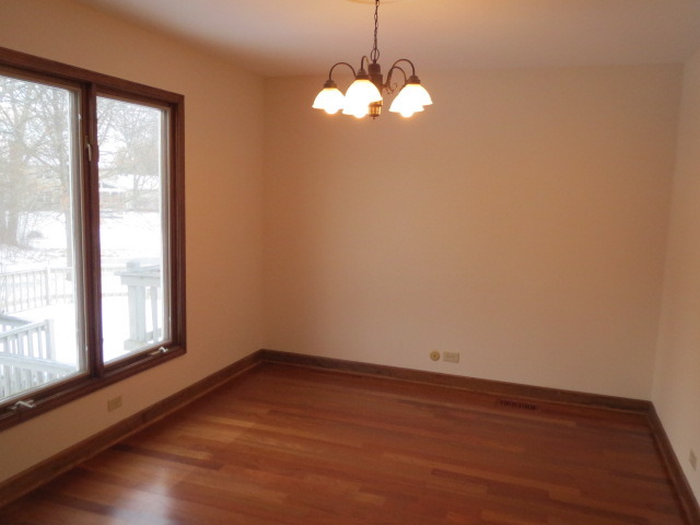 36W758 Oak Road St. Charles, IL 60175 - Photo 6 of 17