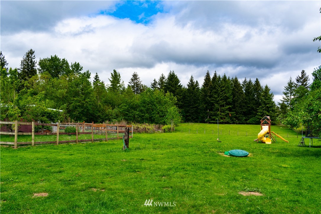 15530 Runyon Road Southeast Rainier, WA 98576 - Photo 29 of 36