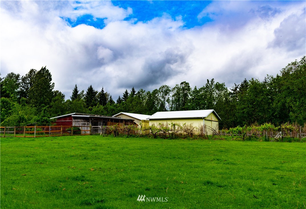 15530 Runyon Road Southeast Rainier, WA 98576 - Photo 31 of 36