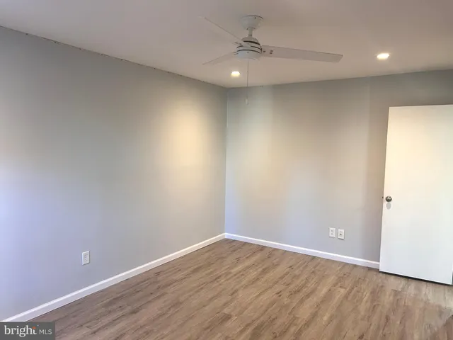 $2,300 | 5121 West Woodmill Drive, Wilmington, DE 19808