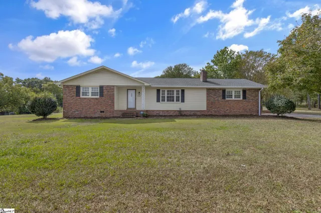 $255,000 | 3234 South Mcduffie Street Extension, Anderson, SC 29624