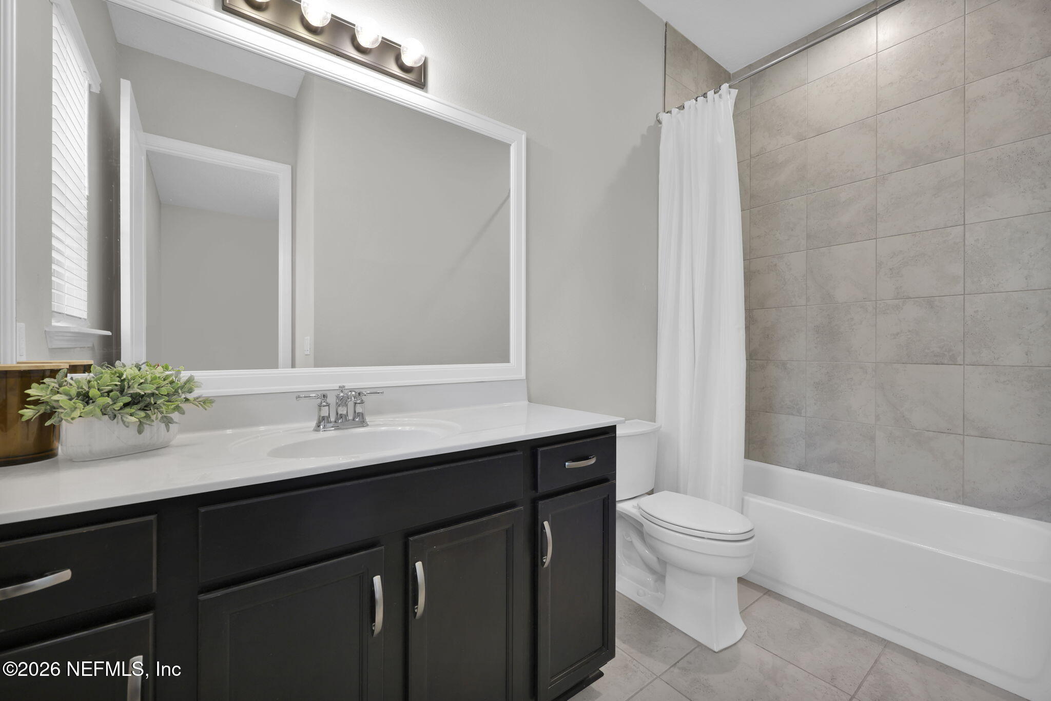 179 Conquistador Road St. Johns, FL 32259 - Photo 18 of 88 Bedroom ensuite Bath
