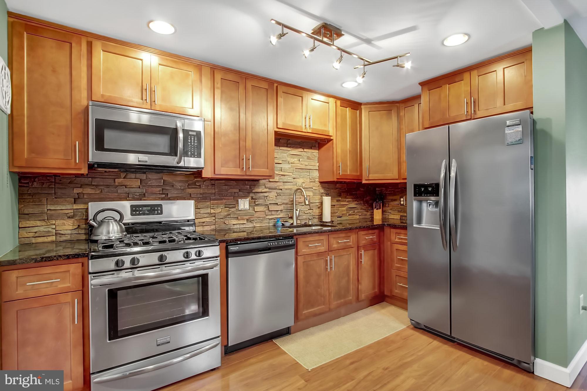 8179 Del Haven Road Baltimore, MD 21222 - Photo 5 of 26 Kitchen