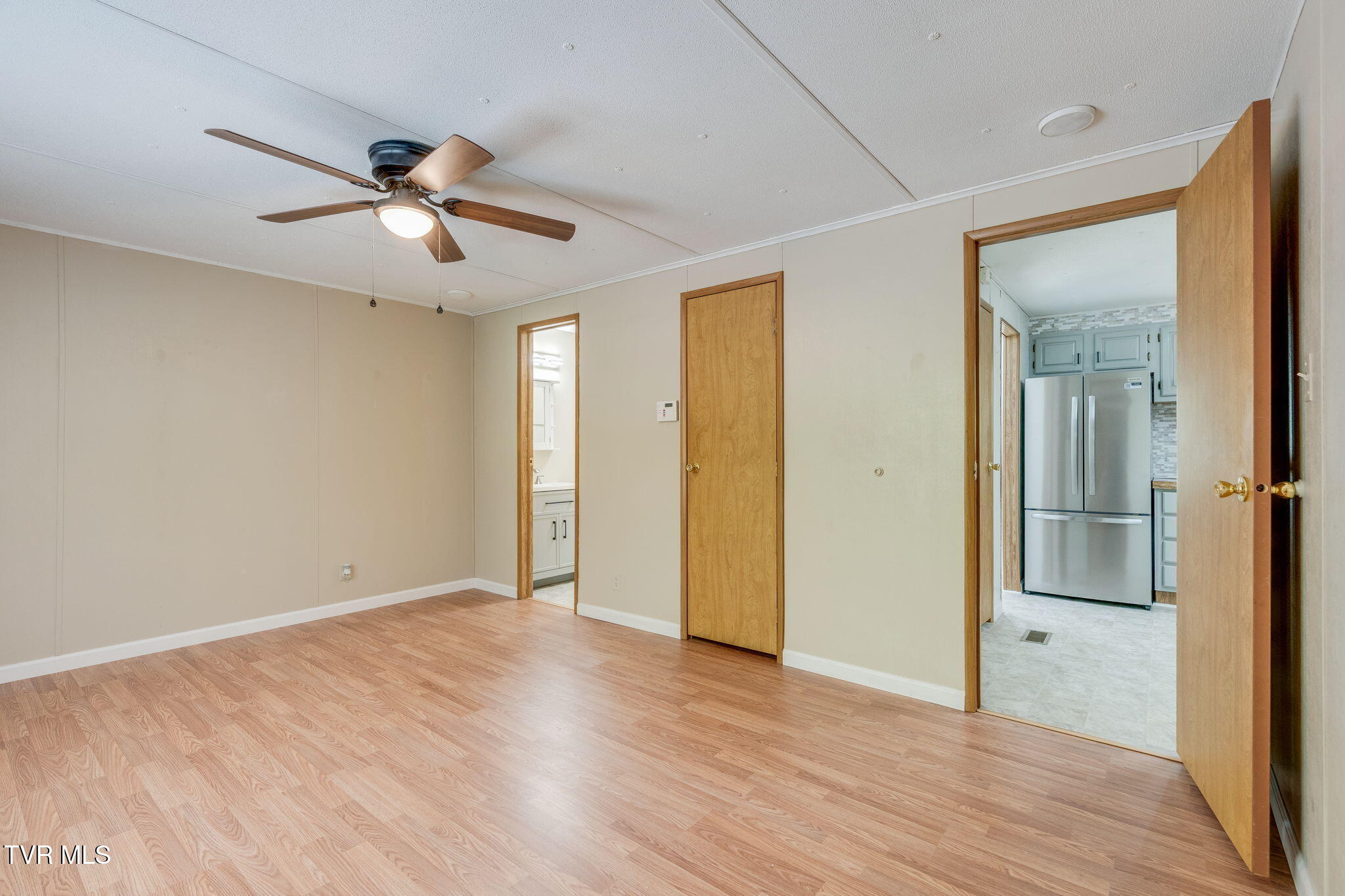 1447 Clawson Road Jonesville, VA 24263 - Photo 14 of 43 013