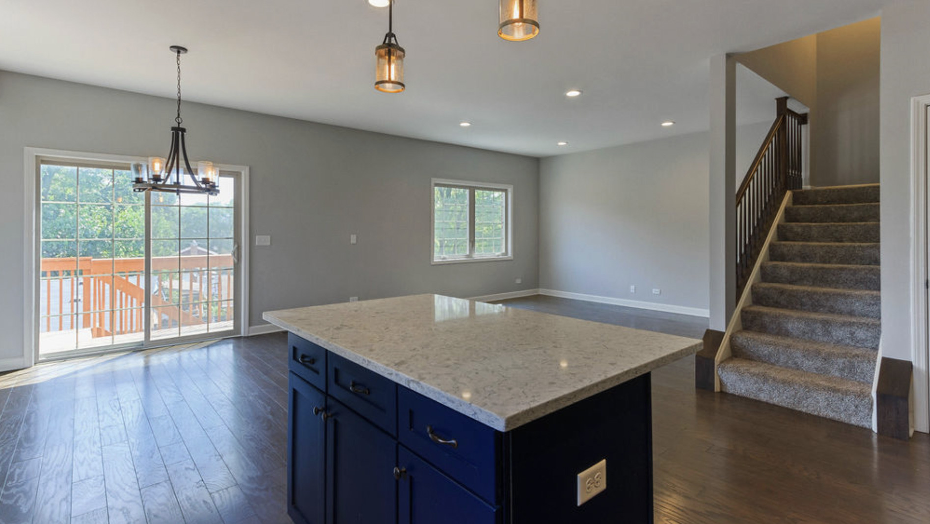 2205 Maple Hill Downers Grove, IL 60516 - Photo 4 of 18 a kitchen with a table and chairs