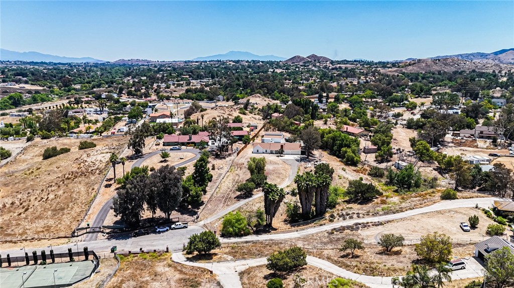 18570 Halter Lane Riverside, CA 92504 - Photo 61 of 63 Approach Road