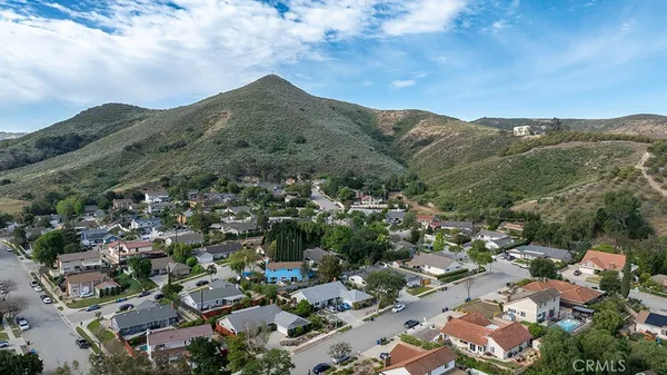 $875,000 | 32 West Bonita Drive, Simi Valley, CA 93065