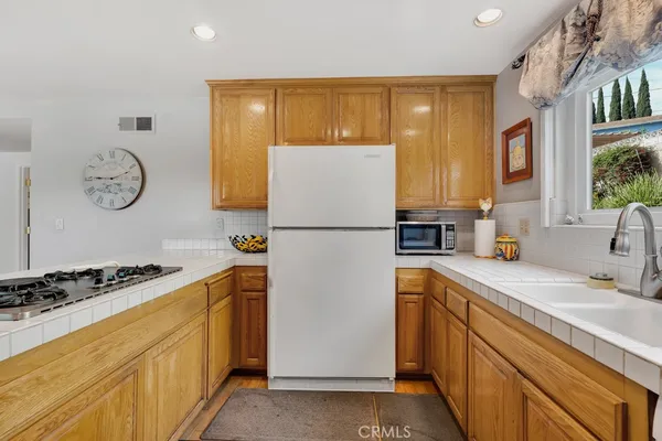 $875,000 | 32 West Bonita Drive, Simi Valley, CA 93065