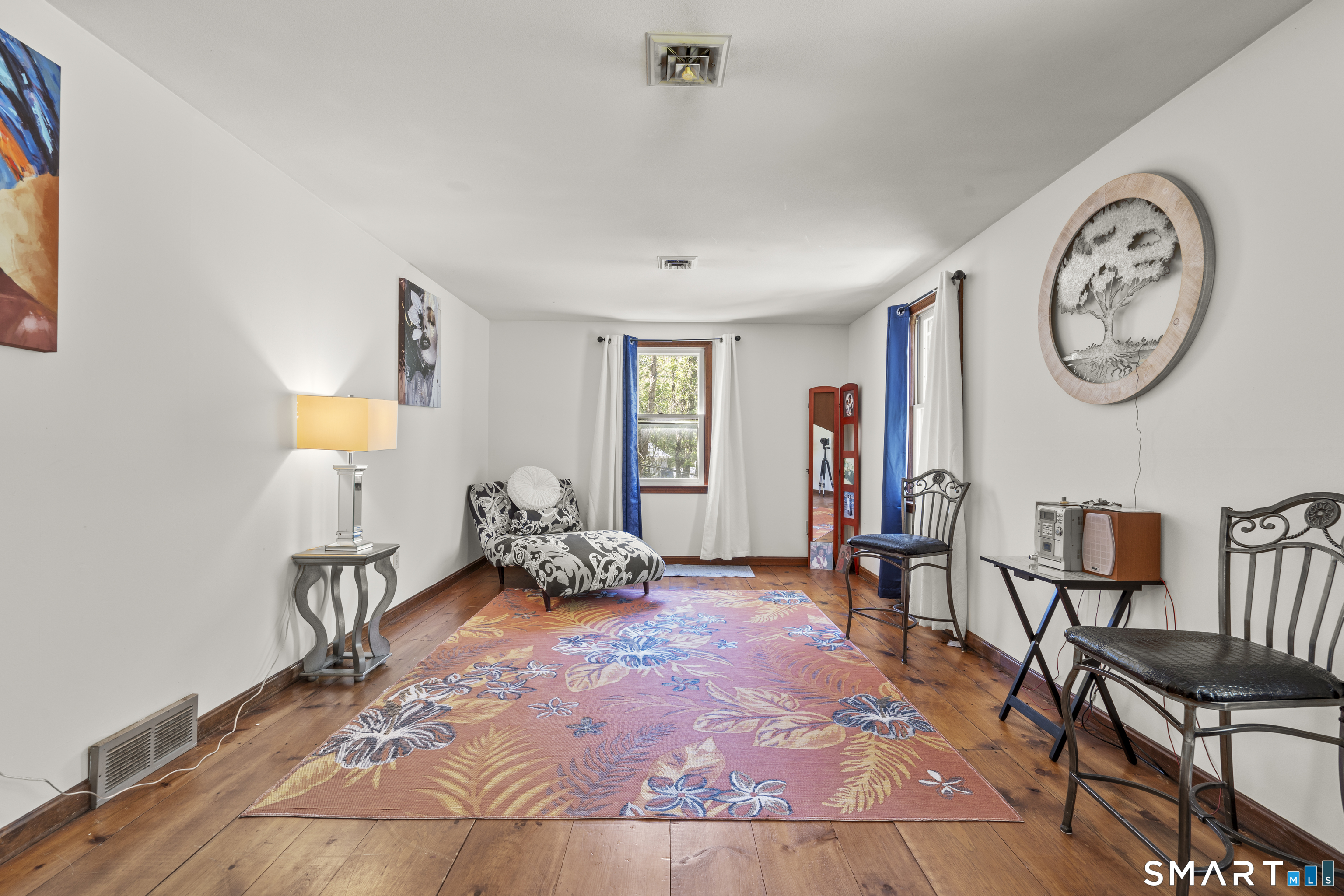 81 Meeting House Road Haddam, CT 06438 - Photo 20 of 35 a room with furniture and a window