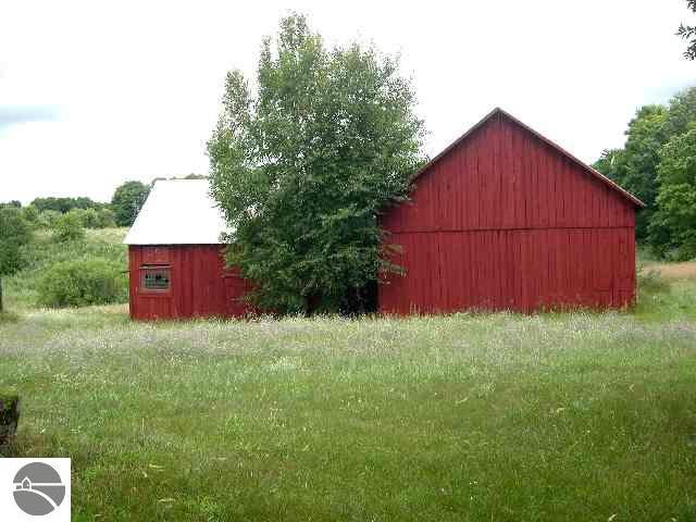 6882 Cook Road Williamsburg, MI 49690 - Photo 2 of 9 1651860-1.JPG