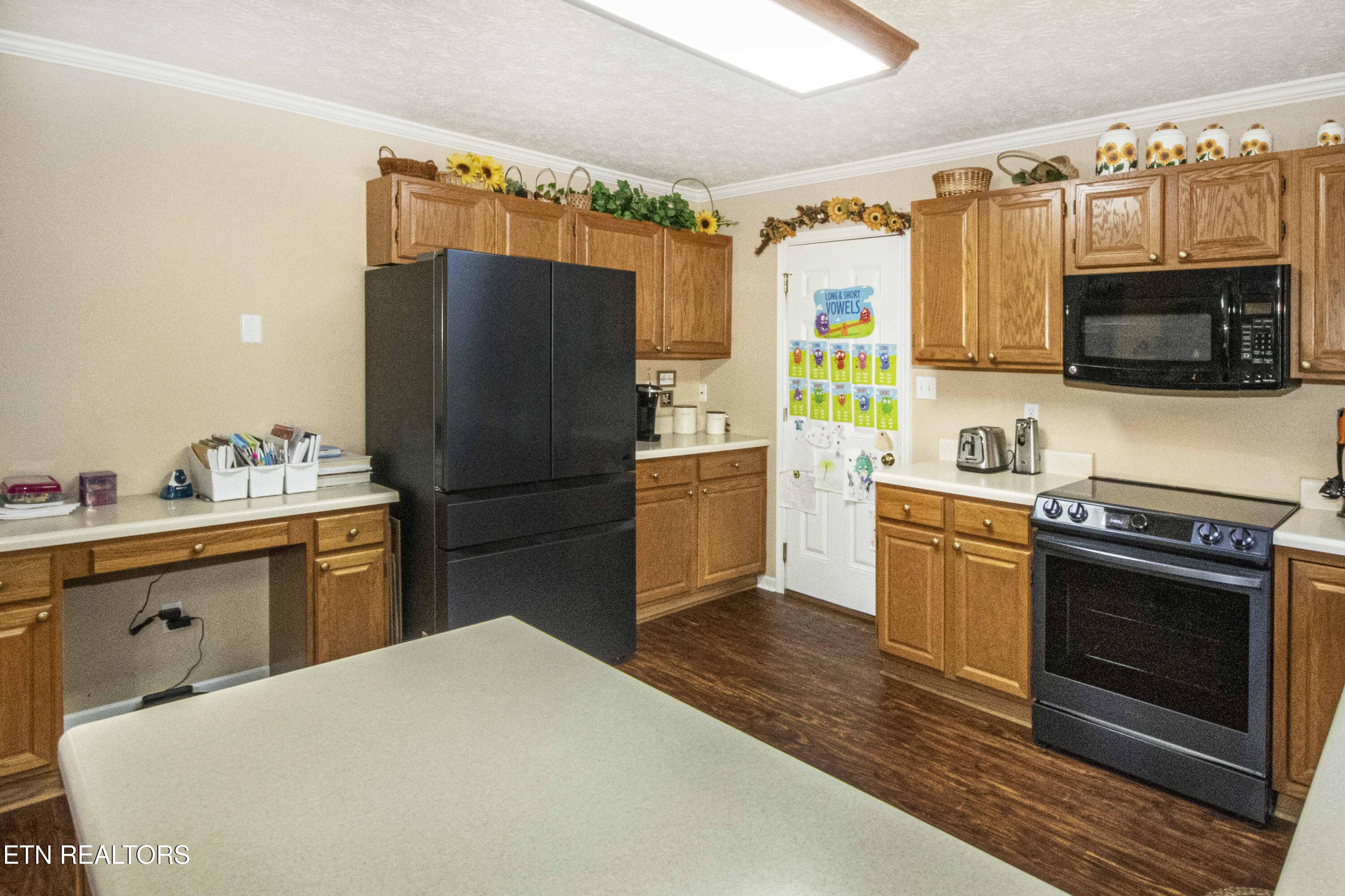198 Nicely Trail Powell, TN 37849 - Photo 15 of 37 V19A1575