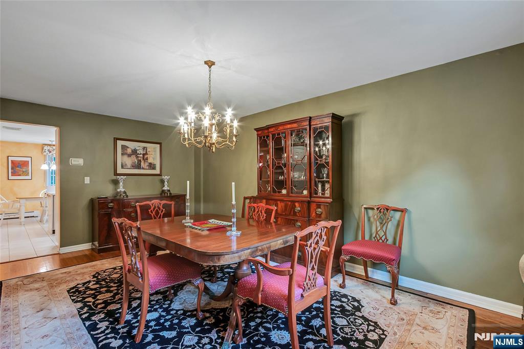 15 Colonial Road Tenafly, NJ 07670 - Photo 16 of 40
