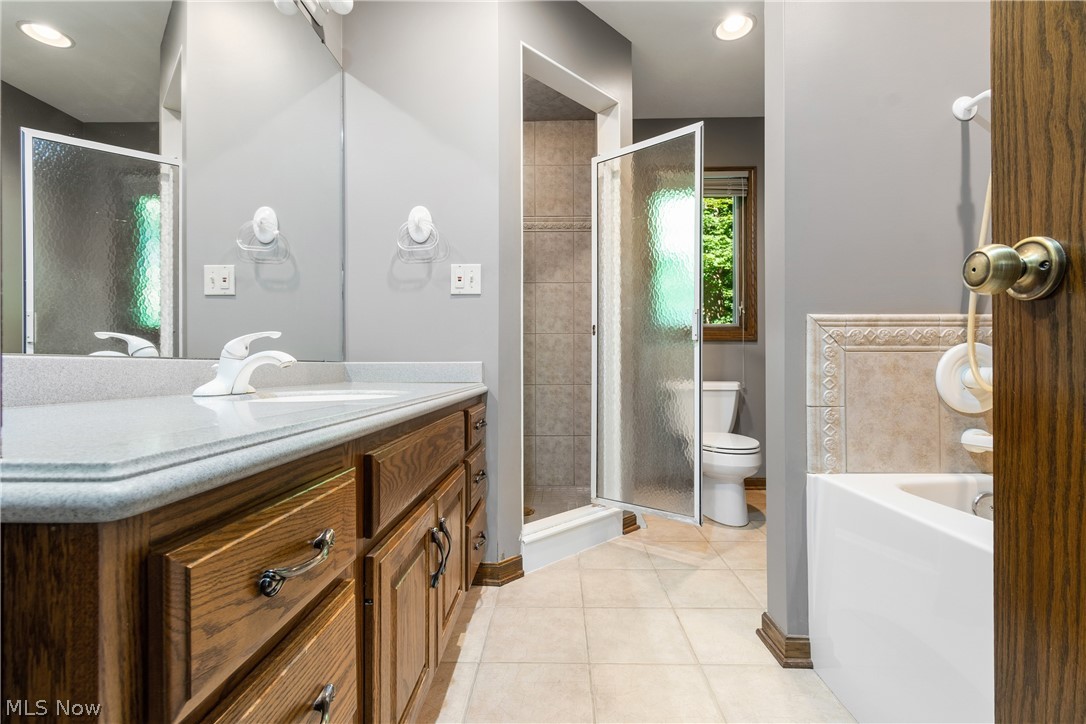 880 Old Spring Road Akron, OH 44321 - Photo 18 of 36 Gallery Image 18