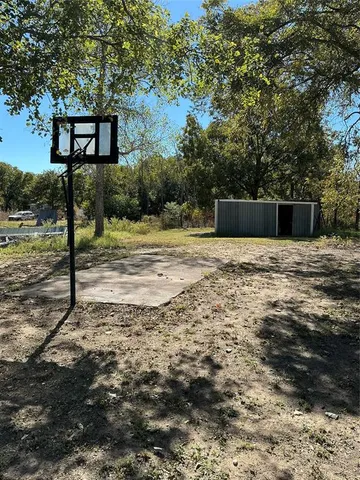 a view of a outdoor space