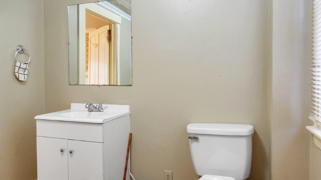 16 Spring Street Augusta, ME 04330 - Photo 19 of 48 19